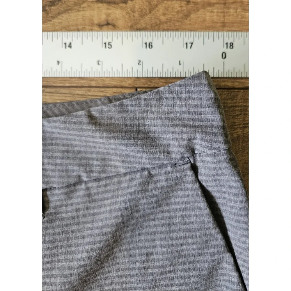 Hang Ten Shorts Men's 36 Gray Flat Front Chino Performance Polyester (35x10.5)